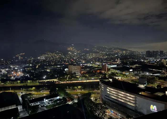 Apartamento En Sabaneta, Zona Mayorca, Medellin, Hermosa Vista A La Montanas